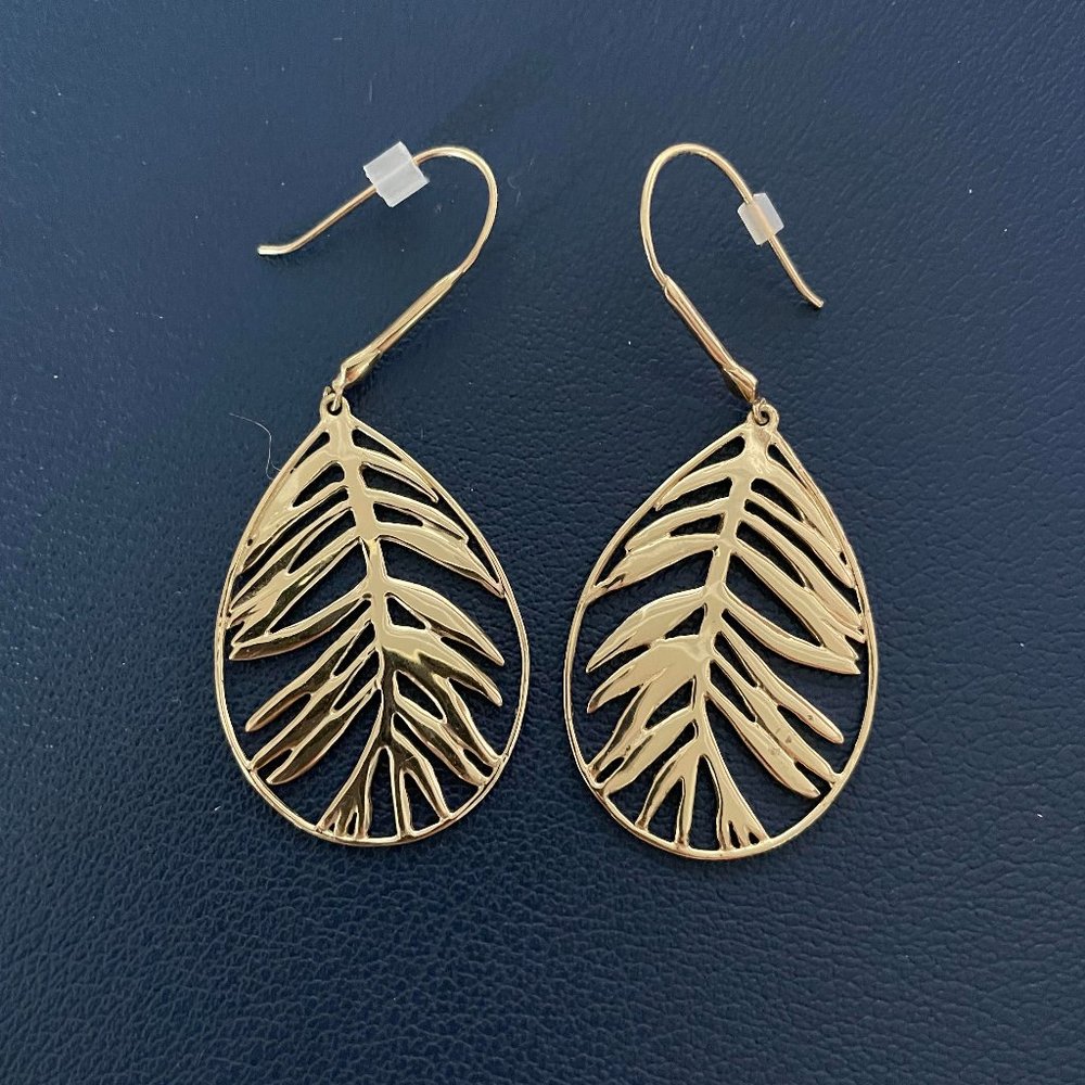 Stella and Dot Filigree Earrings